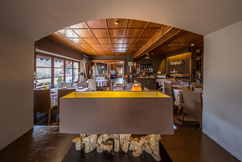 Hotel La Chaumiere Morzine Buitenkant foto